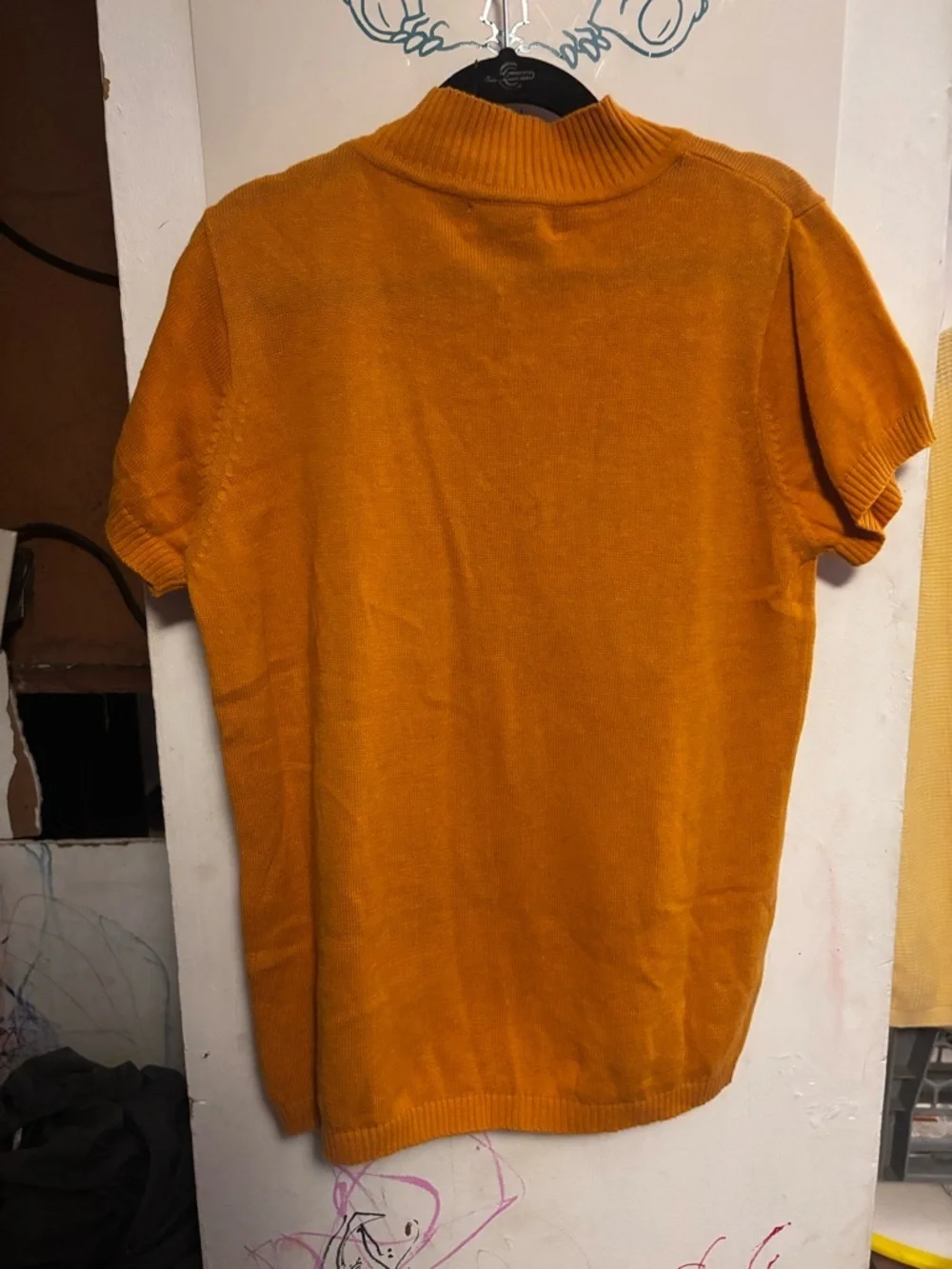 Vintage Milano Golden Mustard Short Sleeve Knit w/ Embroidered Details | Size M